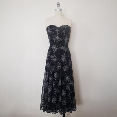 green emerald velvet dress Carmen Marc Valvo Gown  Encore Consignment