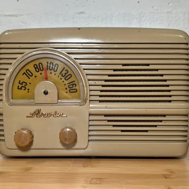 1948 Arvin AM Bakelite Radio, Model 358T, Mid-century Modern, Plays Well 