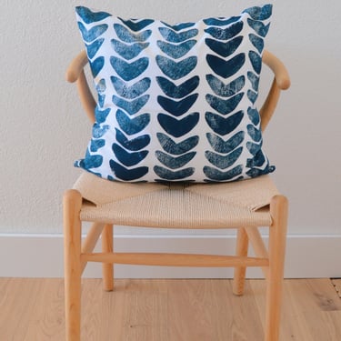 block printed throw pillow cover. indigo cashew. 20" x 20". boho decor. organic & eco-friendly. hand printed pillow. blue + white. 