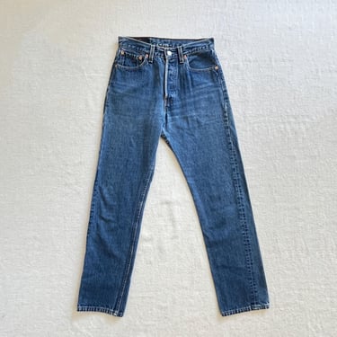 Vintage 90s Levi's 501 For Women. Size 28 x 30 