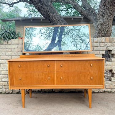 vintage mid century modern dresser with mirror MCM Russel Wright Stardust Long Eight Drawer Dresser With Mirror (Rest