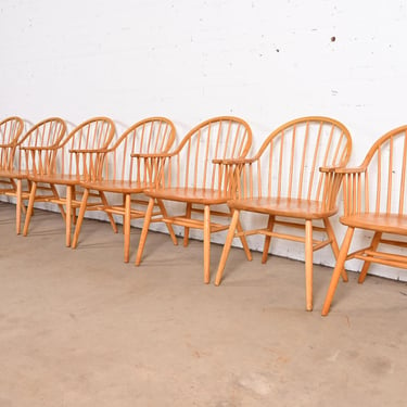Claud Bunyard for Nichols &#038; Stone American Windsor Oak Dining Armchairs, Set of Eight