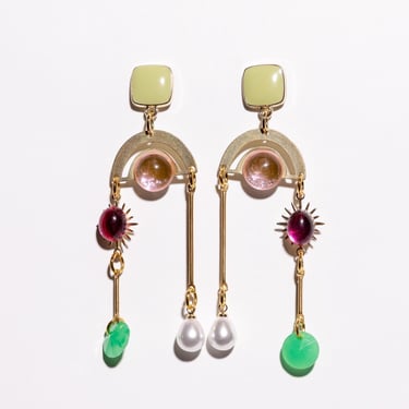 The Iris Gem Earring 