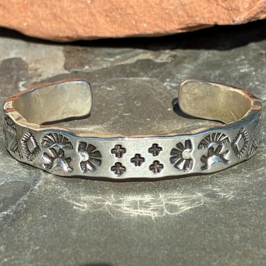 Robert Mac Eustace Jones Zuni / Cochiti - Vintage Thick Sterling Cuff Bracelet With Stamping 
