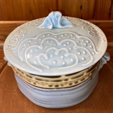 Vintage hand thrown unique Lidded casserole dish, very detailed, beautiful ice, blue glaze, sculptor, pottery, artist, signed, display bowl 