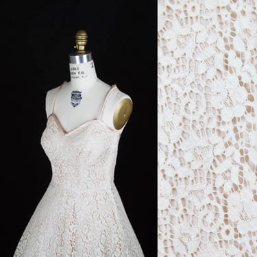 Vintage 1950s Dress ~ Ecru Lace Full Skirt Possible Wedding Dress 