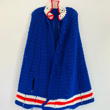 Vintage 1970s Retro MOD Crochet Sweater Cape Poncho Red White Blue Peter Pan Collar 