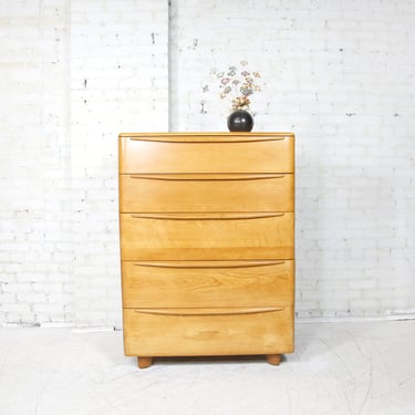 Vintage MCM 50s solid maple 5 drawer tall dresser by Heywood Wakefield | Free delivery only in NYC and Hudson Valley areas 