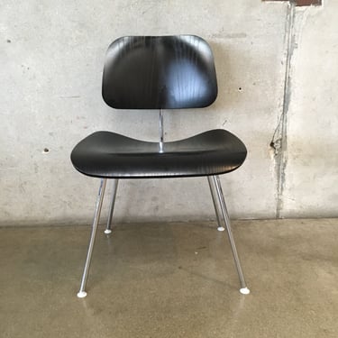 Authentic Herman Miller Eames Molded DCM Chair