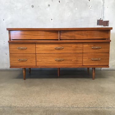 Mid Century Modern 8 Drawer Dresser