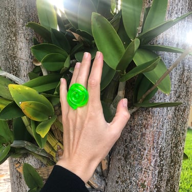 SPIRAL RING, Acrylic ring, Green Ring, Green Acrylic Ring, Neon Ring, Statement Ring, Contemporary Ring, Birthday Ring, Birthday gift, Ring 