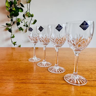 Stunning Vintage Edinburgh Crystal ‘Tay’ Medium Wine Glasses - Set of Four 