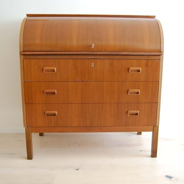 Scandinavian Modern Egon Ostergaard Teak Secretary Desk Made in Sweden 