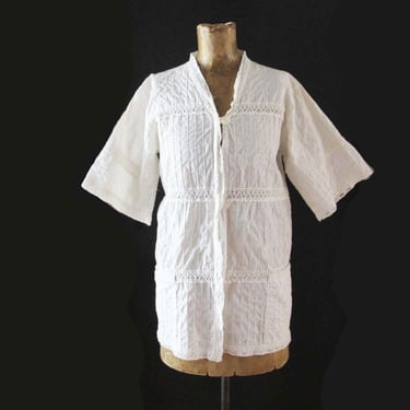Vintage 70s White Cotton Lace Button Up - 1970s Crochet Lace Pintuck Top Flared Short Sleeve - Bohemian Hippie Style 
