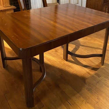 Art Deco Dining Table w Fluted Legs and Corners