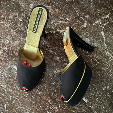 Vintage ‘80s ANNE KLEIN COUTURE peep toe platform mules | stiletto sandals, high heel platforms, black crepe with metallic gold, 7-7.5M 