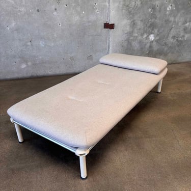 Vintage Knoll Daybed Designed By Bruce Hannah & Anoven Morrison