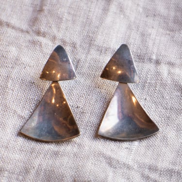 E101 triangle earrings