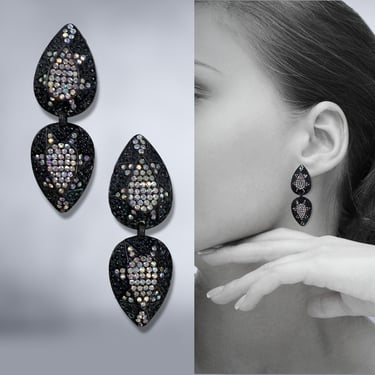 VINTAGE Y2K 2000s Black Pave Set Rhinestone Modernist Clip-on Earrings | 00's Modern Jewelry Statement Earrings Heidi Klum Wilderness | VFG 