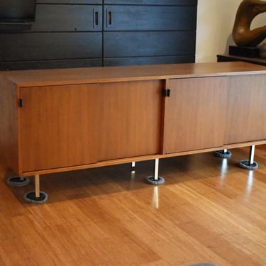 Restored Florence Knoll walnut credenza/sideboard with chrome legs (72