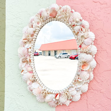 Cute Seashell Oval Shaped Mirror