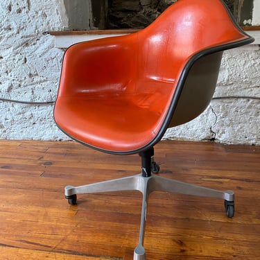 Mid century desk chair Eames shell chair Herman Miller chair 