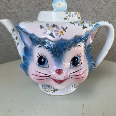 Vintage Lefton Teapot Miss Press Kitty #1516 3D Ceramic Holds 20 Oz. 