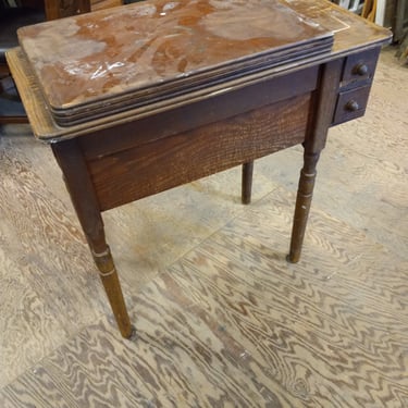 Antique Sewing Table 31 1/2 x 15 1/2 × 30 1/4