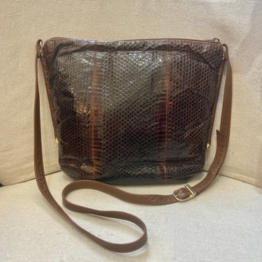 Vintage 1980's SNAKESKIN SHOULDER BAG Purse / Gold Detail + Bucket Bag Shape + Buckle Belt Adjustable Strap / Chic 