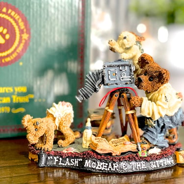 VINTAGE: 1999 - Boyds Bears "Flash McBear and the Sitting" Figurine in Box - Style #227721 - limited Edition - NIB - SKU Tub 