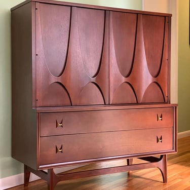 Broyhill Brasilia Restored Gentelmans Chest / Armoire #6130-41, Circa 1960s - *Please ask for a shipping quote before you buy. 