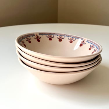 Set of 4 Vintage Fruit/Dessert Danube Style Bowls by Johnson Brothers (Made in England) 