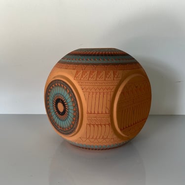 1990's Dennison Billy Narcio Native American Navajo Art Pottery Vase 