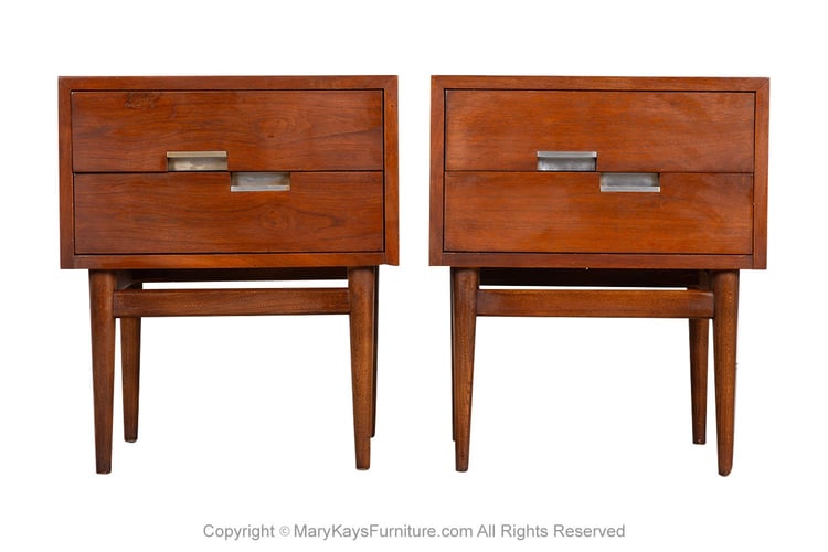 Pair Mid-Century End Tables Nightstands American of Martinsville 