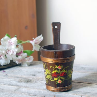 Vintage wooden salt box / vintage Italian hand painted salt box / wooden spice holder / wooden salt cellar / folk country cottage kitchen 