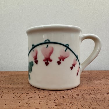 Hartstone Pottery Bleeding Hearts Mug | Flowers and Vine | Zanesville OH | 1982 