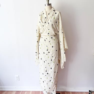ONE SIZE Vintage Kimono Cream with Kanji / Summer Kimono Yukata Japan Full Length / Traditional Japanese Kimono 
