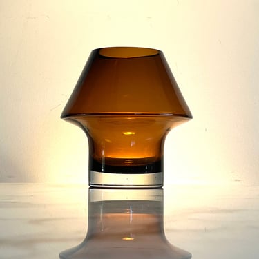 Riihimäki Glassworks Stromboli vase by Aimo Okkolin in deep amber and clear glass 