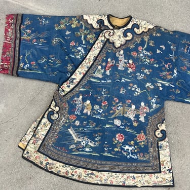 Antique Chinese Qing Dynasty Robe Figural Embroidery Exquisite Gold Stitch