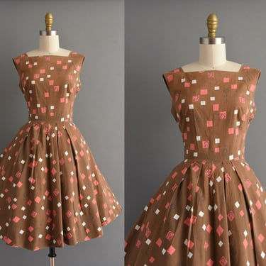 1950s dress | Brown & Pink Novelty Print Sweeping Full Skirt Cotton Dress | Medium | 50s vintage dress 