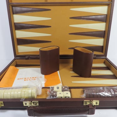 Vintage Backgammon Set - Roberts Brown Vinyl Backgammon Set 