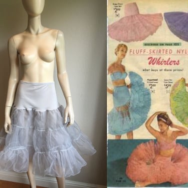Soft Gray Skies - Vintage 1950s 1960s Soft Dove Gray Grey Nylon Tulle Netting Crinoline Petticoat - S/M 
