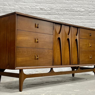 Broyhill Furniture - Mid Century Modern Brasilia Buffet Credenza in