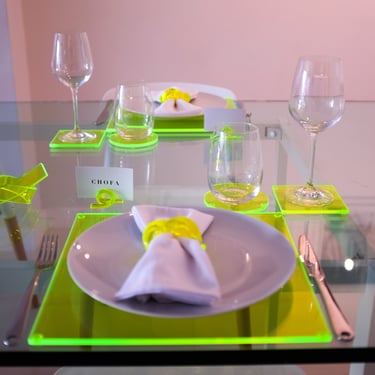 CHOFA PLACEMATS Neon Green, Acrylic Placemats, Chofa Home, Neon Green Placemats, Acrylic Square Placemats, Contemporary Dining Table Decor 