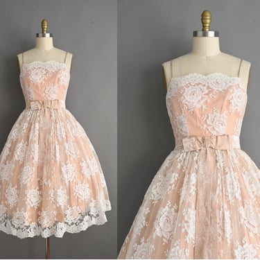 vintage 1950s Dress | Vintage Scallop Lace Full Skirt Cocktail Party Dress | Small - Medium 