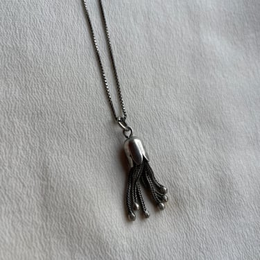 N056 1960s fringe dangle pendant on chain