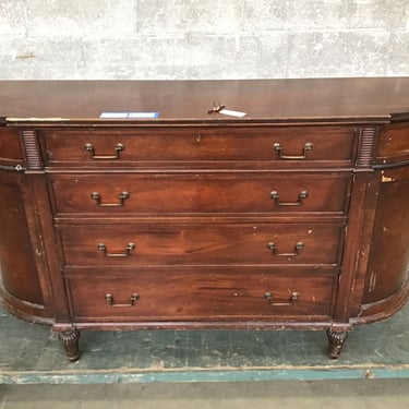 Distinguished Mahogany Sideboard (Seattle)