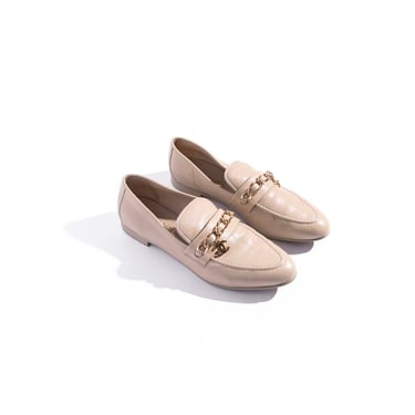 CHANEL Beige Gold Chain Loafers (Sz. 40)
