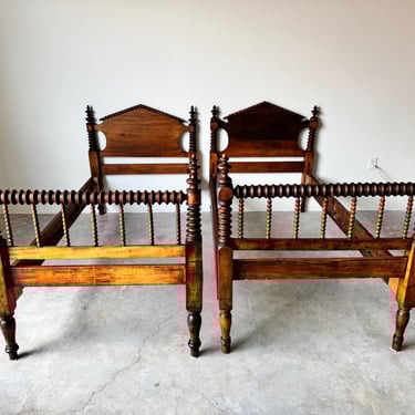 Pair of Antique American Jenny Lind Spool Turned Cherry Wood Twin Bed Frames 
