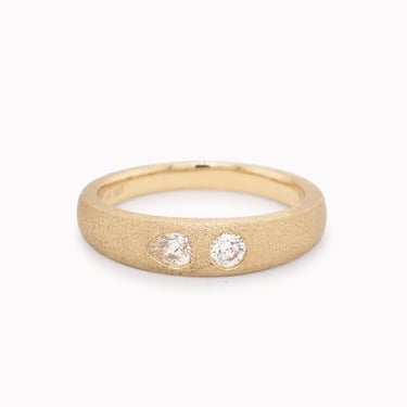 Pear & Round Diamond Ring